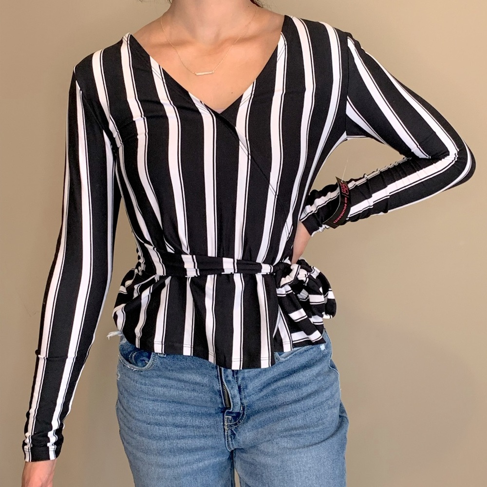 Striped blouse with adjustable waist